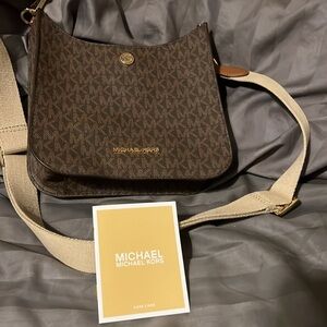 MK side purse.